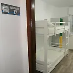 A Barca De Pedra بيت شباب Padrón